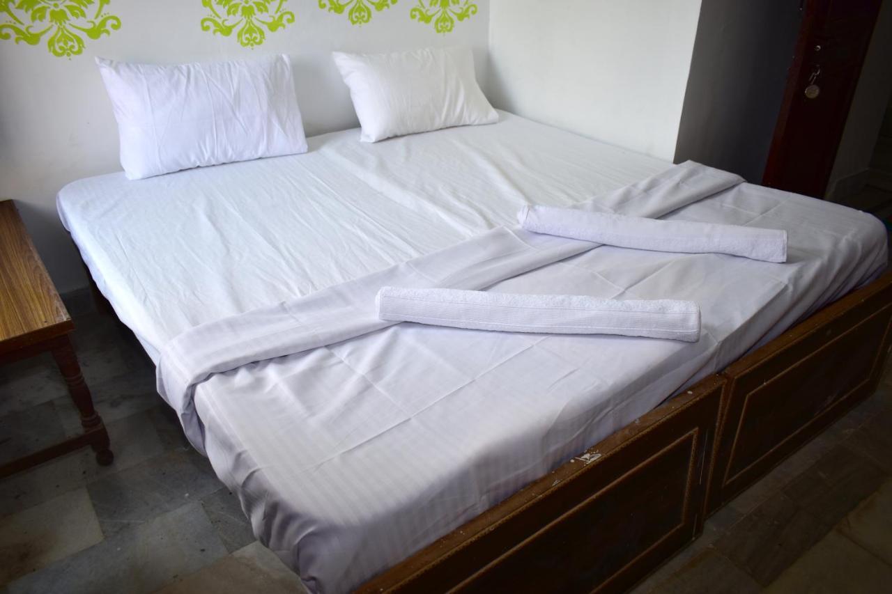 Sandhya Guest House Varanasi Near Ganga River Buitenkant foto
