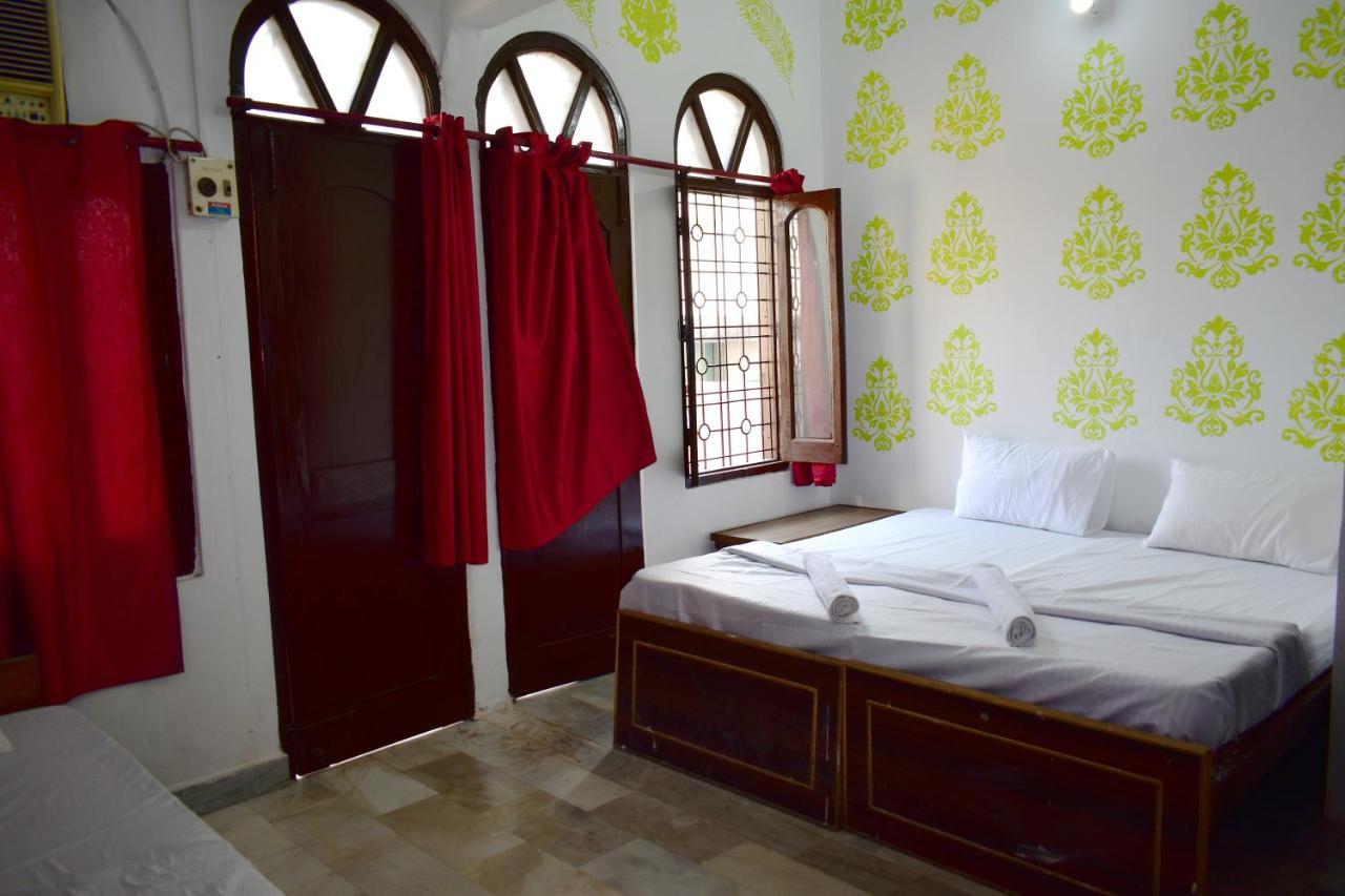 Sandhya Guest House Varanasi Near Ganga River Buitenkant foto
