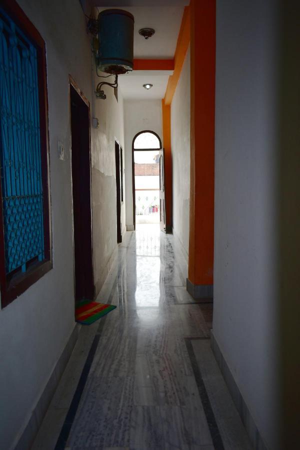 Sandhya Guest House Varanasi Near Ganga River Buitenkant foto
