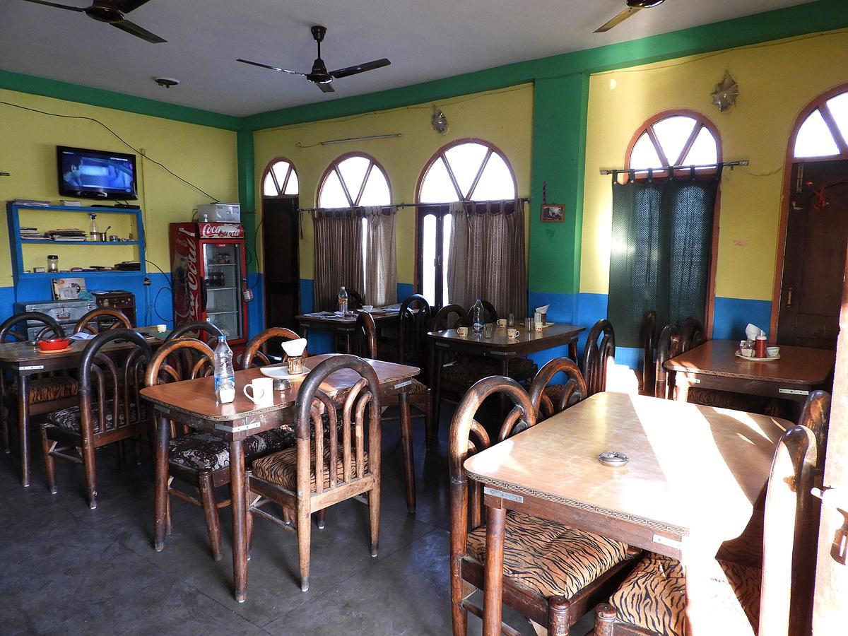 Sandhya Guest House Varanasi Near Ganga River Buitenkant foto